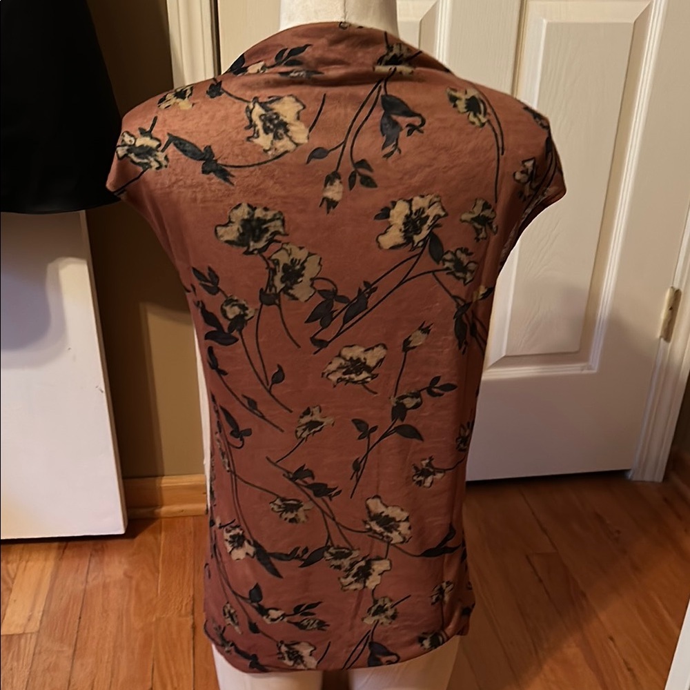 Fitted Orange Blouse with Bird Print - Picture 3 of 6